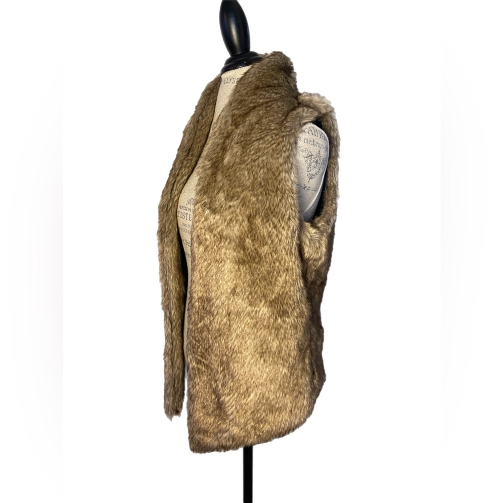 Lemon Tart Brown Faux Fur Vest Size Small - Picture 2 of 6